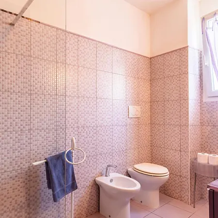 Guesthost - Lovely X4 With Mezzanine 公寓